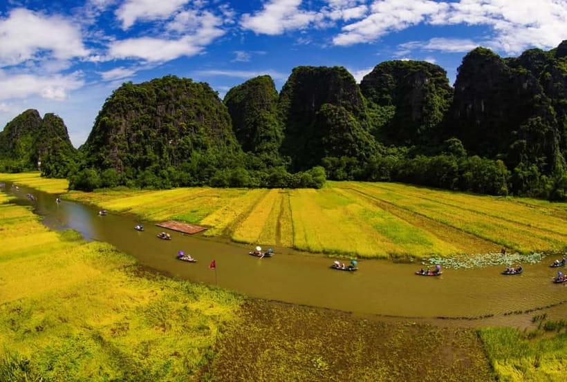 From Hanoi: Ninh Binh Boat Ride, Mua Cave Hike, Temple Visit - Bai Dinh Pagoda: The Big Temple Complex and the Electric Car Fee