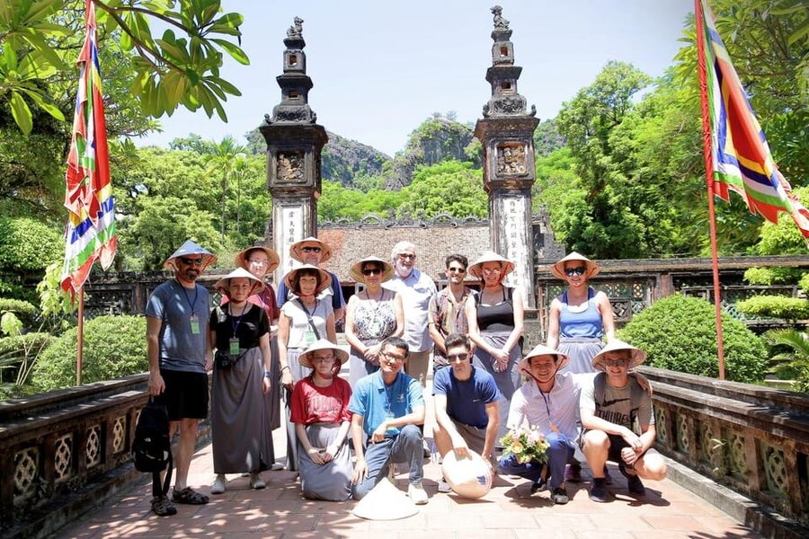From Hanoi/NinhBinh: HoaLu-Bai Din- TrangAn- MuaCave-BichDon - Guides, Group Size, and Crowds: Where the Experience Can Shine or Drag