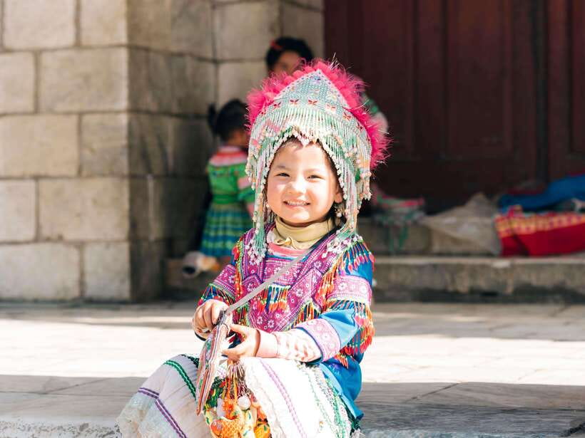 From Hanoi: Premium 2-Day Sapa Adventure with DCAR Limousine - Your base choice: homestay/bungalow route vs central hotel route