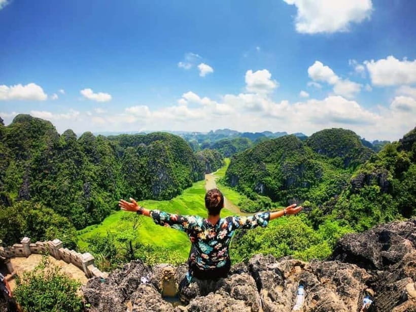 From Hanoi: Private Ninh Binh -Bai Dinh, Trang An & Mua Cave - Mua Cave and Lying Dragon Mountain: Views Without the Waiting