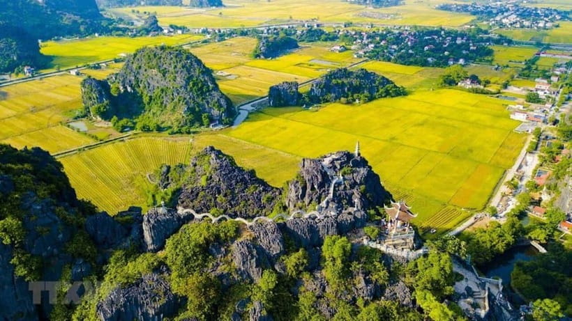From Hanoi: Private Ninh Binh -Bai Dinh, Trang An & Mua Cave - Guides Matter: Toan, Duy, and Lucas as Examples