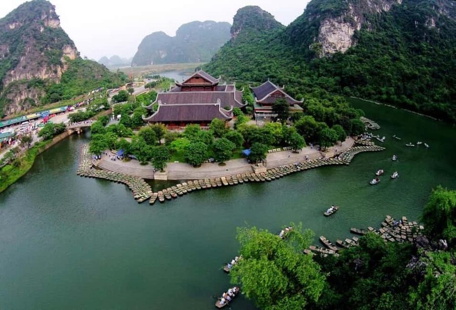 From Hanoi: Trang An eco-tourism - Hoa Lu ancient & Mua Cave - Who should book this tour, and who should rethink