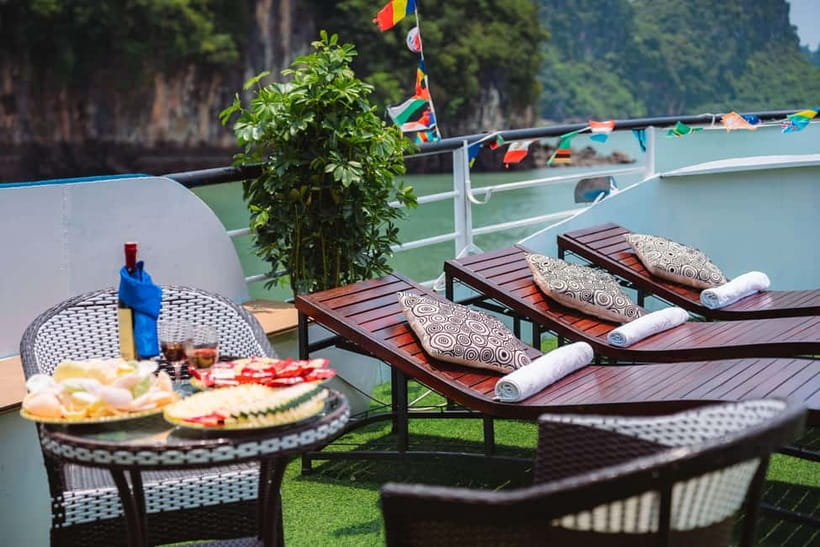 From Ninh Binh: Ha Long Bay 1-Day Trip Ending in Hanoi - Logistics Reality Check: Crowds, Disorganization, and Why It Matters