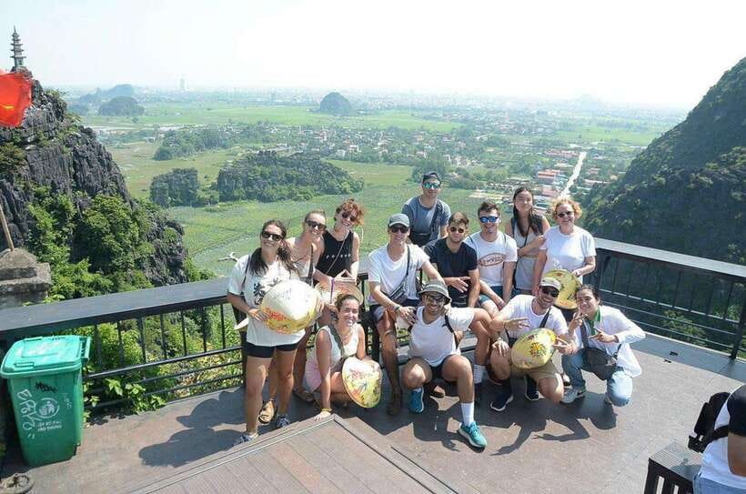 From Ninh Binh: Hoa Lu, Trang An, Mua Cave, & Bich Dong Tour - Bich Động Pagoda: an easy start with old-world atmosphere