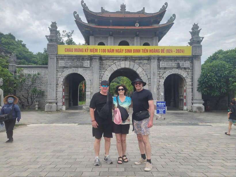 From Ninh Binh: Hoa Lu, Trang An, Mua Cave, & Bich Dong Tour - Hoa Lư Ancient Capital: Dinh and Le temples in the 10th century