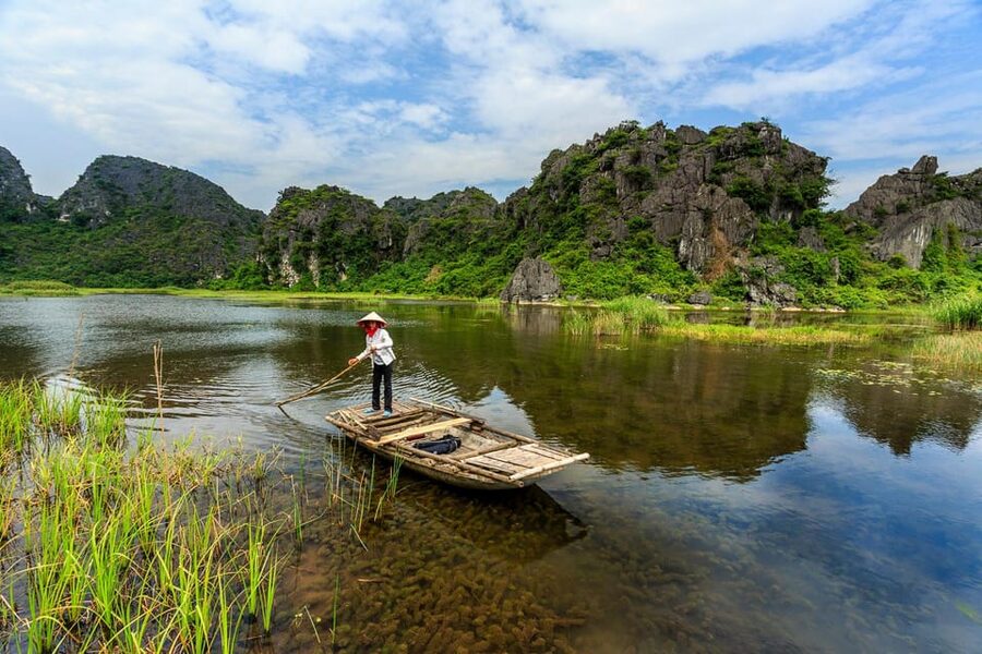 From Ninh Binh: Visit Cuc Phuong National Park - Van Long - The two hike choices: the 1000-year-old tree and the ancient tree