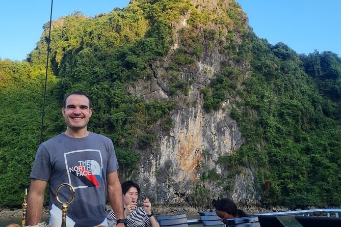 Full-day Explore Halong Bay on Cruise - Kayaking and Trinh Nu: active fun with a clear purpose