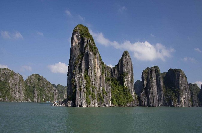 Full-Day Halong Bay Tour Including Kayaking from Hanoi - How to Get Comfortable: What to Wear and Bring