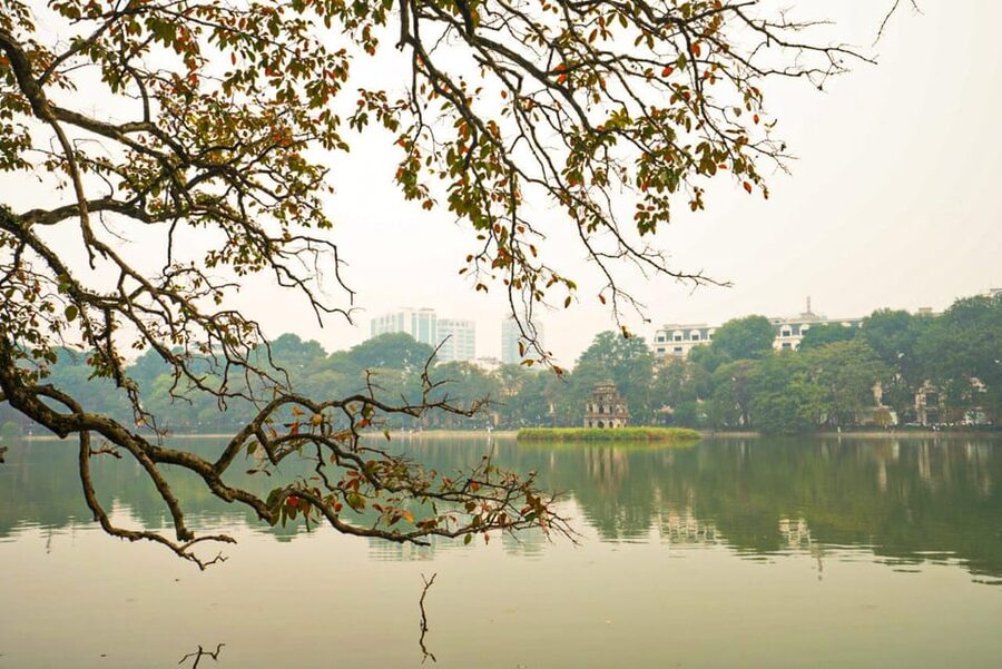Full Day Hanoi City Tour With Transfer and Lunch, Tour Giude - Ho Chi Minh’s Mausoleum Grounds and the One Pillar Pagoda