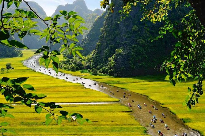 Full Day Hoa Lu - Tam Coc - Mua Cave Group Tour - Limousine Bus - Getting from Hanoi to Ninh Binh without the hassle