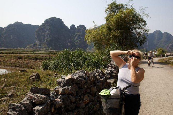 Full day Hoa Lu - Tam Coc sampan boat and countryside biking trip - Getting to Ninh Bình: early start, pickup limits, and timing