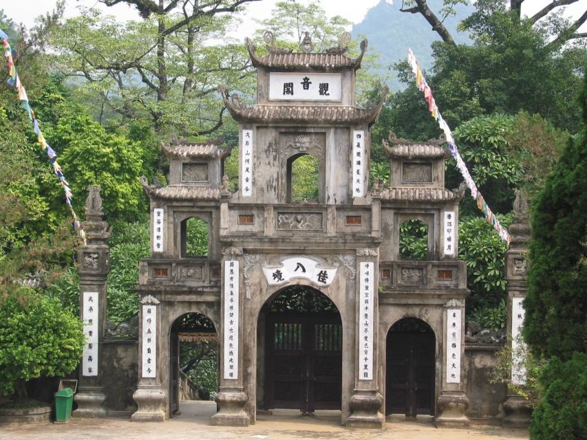 Full-Day Perfume Pagoda Private or Small-Group Tour - Cable Car vs Walking: Picking the Day You Want
