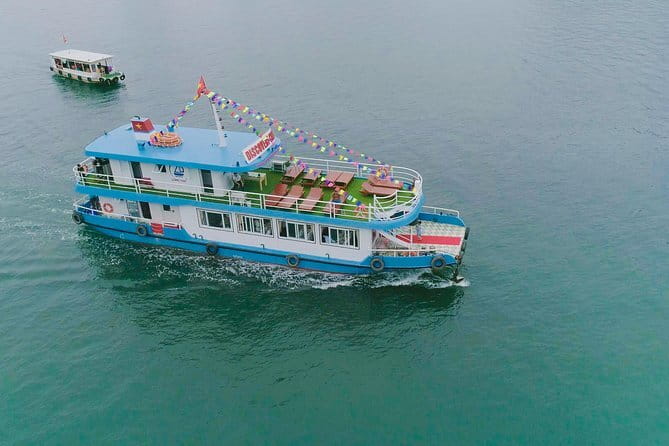 Full Day Phong Nha Cave Tour Departing from Hanoi - Price and value: is $200 a fair deal for this cave day?