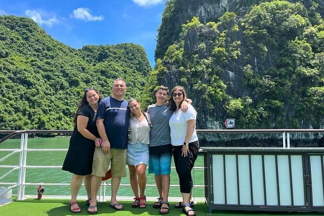 Full Day Private Tour in Halong with Lunch - Kayaking through grotto waters to Trinh Nu cave and a private lagoon