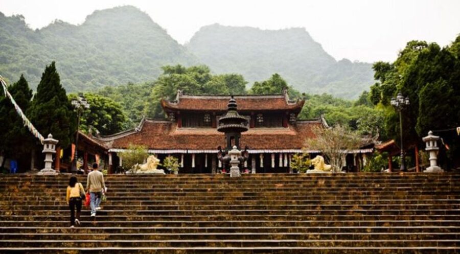 Full Day to Perfume Pagoda - Main cave and pilgrimage atmosphere: why Huong Tich is the point