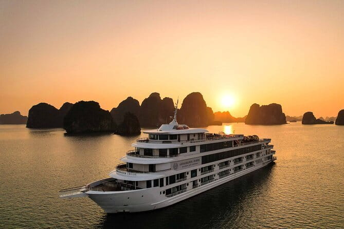 Full day Tour Explore Halong Bay - Quick highlights