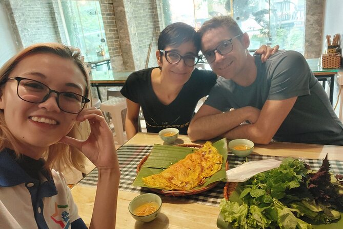 (Group/Individual) HANOI STREET FOOD TOUR - First stop: Hoan Kiem Lake for photos and instant orientation