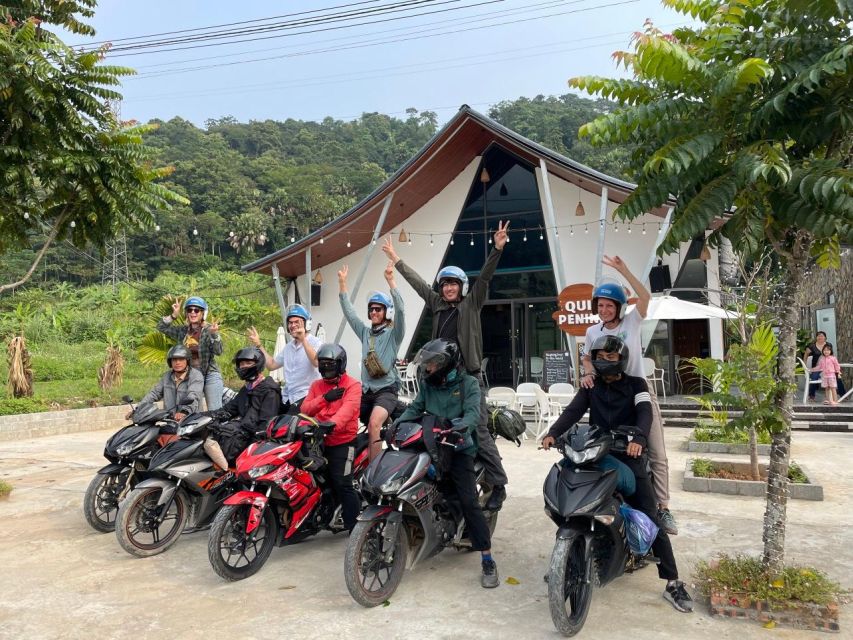 Hà Giang: 2-Day 2-Night Ha Giang Loop with Quiri Hostel - Day 1 ride: Bac Sum Pass, Heaven Gate, and down into Dong Van