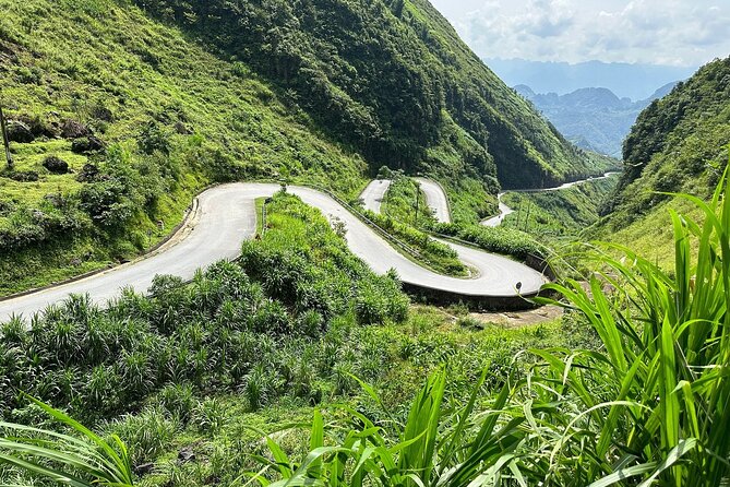 Ha Giang Comfort Car Ride 4D3N - Why Ha Giang by comfort car works (even if you love photos)