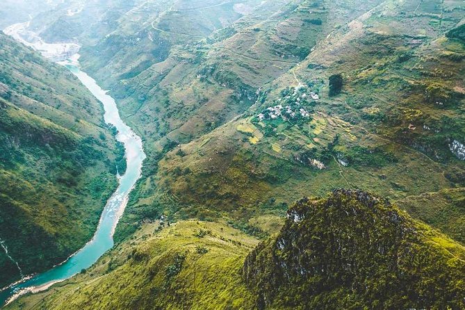 Ha Giang Loop 4 nights 3 days - Day 2 Starts at Lung Cu, Then Flips the World at Ma Pi Leng