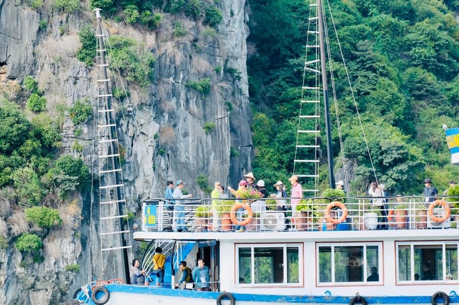 Ha Long 1 Day Luxury Small Group & Kayaking - What I’d Recommend This Trip For