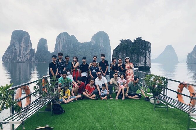 Ha Long Bay 1 Day 6 hour-Cruise with kayaking, Cave visiting & Swimming - Luon Cave Area: Kayaking and Bamboo Boat Sightseeing