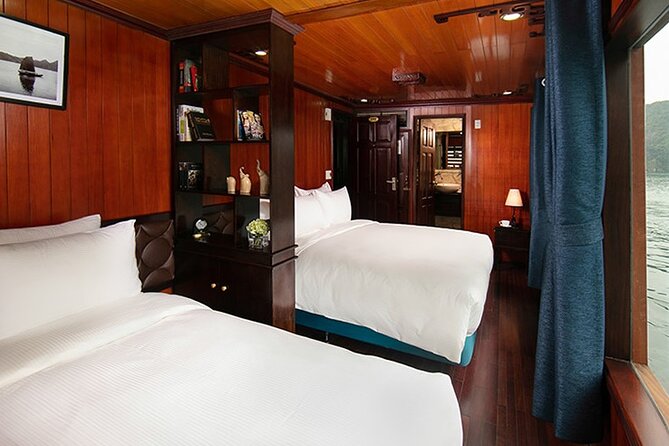 Ha Long Bay 2 Days 4 Star - Food onboard: cooking demonstration + Vietnamese meals that don’t feel like an afterthought