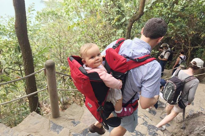 Ha Long Bay 2D1N on a 3-Star Cruise - Group size and comfort: what 3-star usually means here