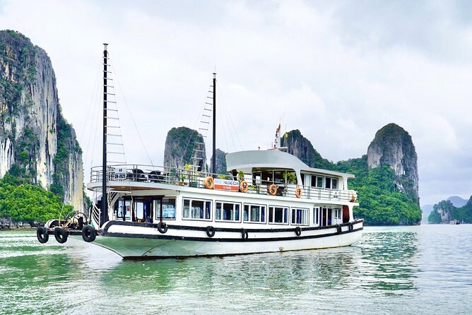 Ha Long Bay Cruise Day Tour-best selling: Included transportation - Hang Luon Cave: kayaking or bamboo boat in the lagoon