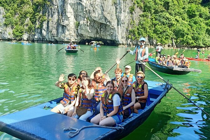 Ha Long Bay Cruise Day Tour-best selling: Included transportation - Stop 1 and the harbor approach: the day starts with momentum