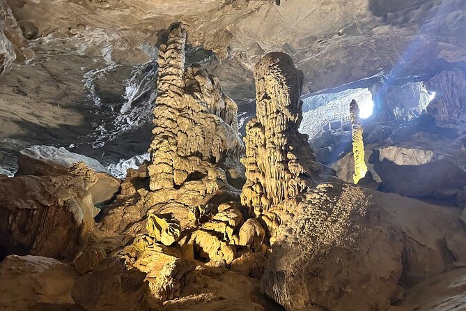 Ha Long Bay Cruise Day Tour - Cave, Kayaking, Swimming & Lunch - Extra speedboat option: a closer view if you want it