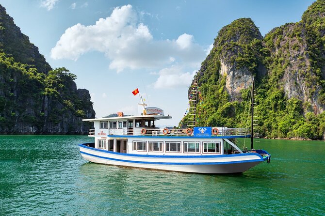 Ha Long Bay Cruise Day Tour with lunch, kayaking, surprise cave & titop island - Hanoi to Tuan Châu: the long ride that you should plan for