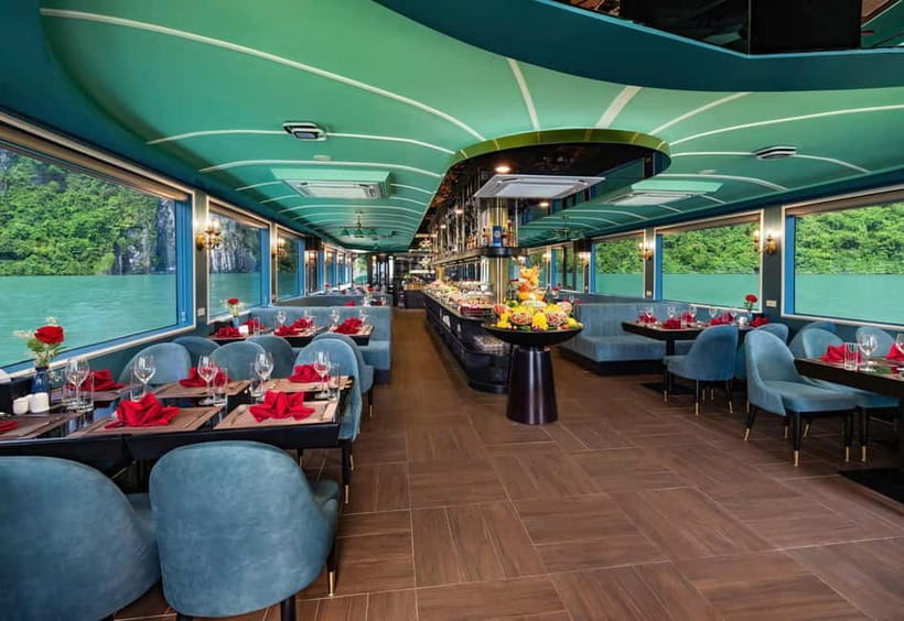 Ha Long Bay Cruise w/ Jacuzzi, Kayak & Limo from Hanoi - Lunch on the water: why the 30+ dish buffet matters