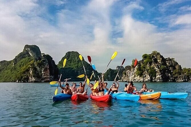 Ha Long Bay day trip with Luxury cruise - Sung Sot (Surprise) Cave: guided walking in the bay’s big cave