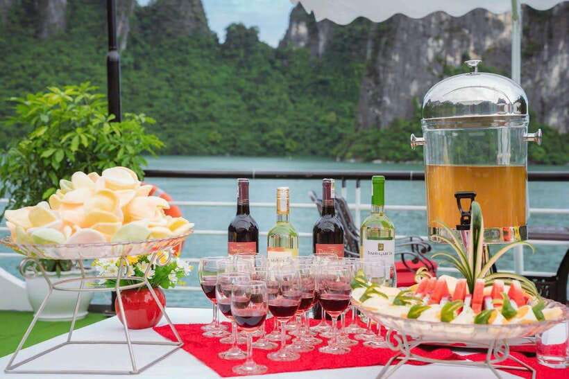 Ha Long Bay Deluxe Cruise & kayaking - 1 Day - What to bring and what to plan around