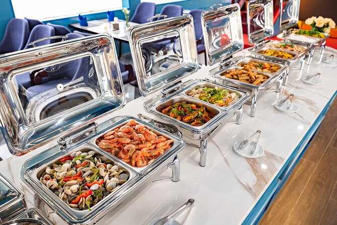 Ha Long Bay Luxury Cruise from Hanoi with Jacuzzi & Local Lunch - The cruise itself: where the Jacuzzi earns its keep