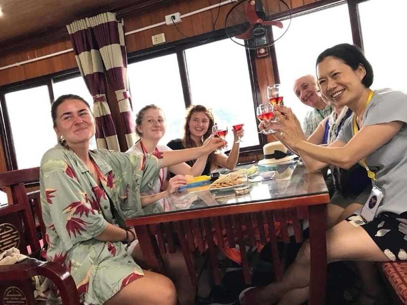 Ha Long Bay Small Deluxe Cruise Day Trip With Kayak & Lunch - Quick packing tips so you’re not stuck at the worst time