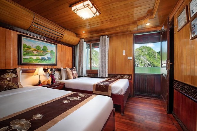 Ha Long bay tour in Middle 3 star cruise - Day Two: sunrise deck time and Sung Sot Cave