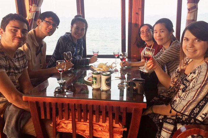 Ha Long Full Day Deluxe Trip - Long Route (6-Hour Trip) - Sung Sot Cave: the big grotto stop that sets expectations