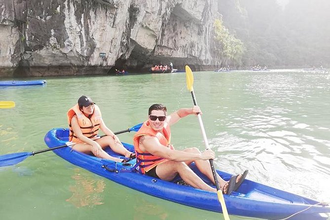 Ha Long Full Day Deluxe Trip - Long Route (6-Hour Trip) - Tuan Chau Marina: lunch + cruising before the cave crowds