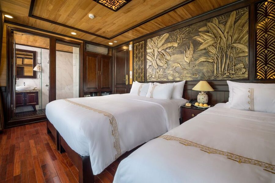 Ha Long & Lan Ha Bays: 2-Day Cruise with Meals & Kayaking - Timing and logistics: getting to the right place at the right minute