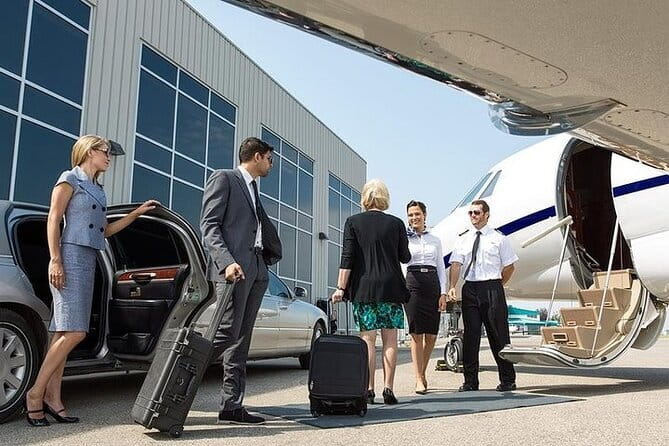 Ha Noi airport Arrival or Departure By Private car transfers - Door-to-Door Hanoi Airport Transfers: Why This Kind of Value Matters