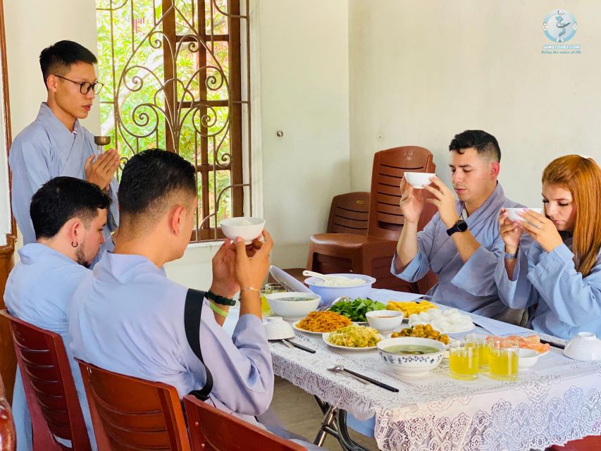 Ha Noi - Half-day Mindfulness meditation retreat - 08:45–09:10: Buddhist rituals and sutra teaching in context