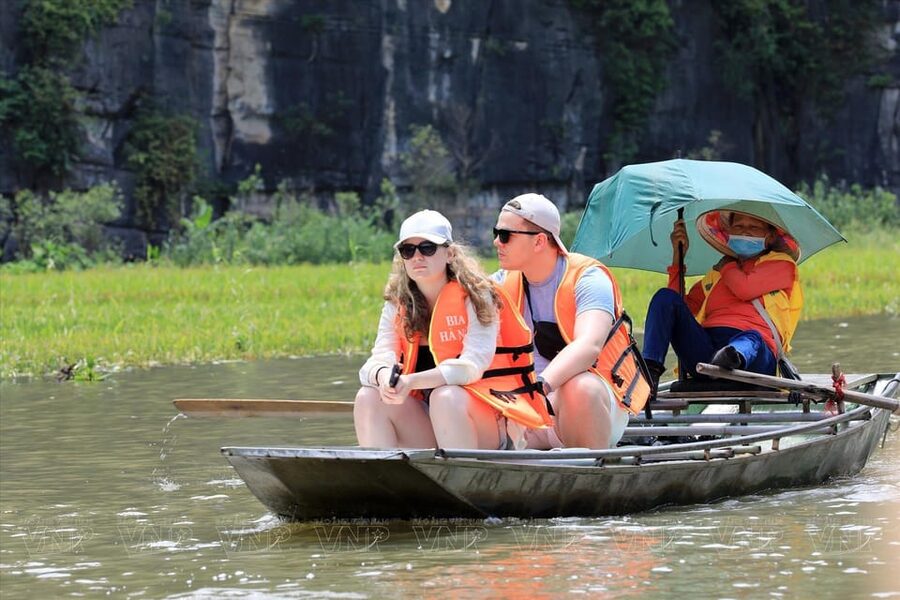 Ha Noi: HOA LU-TAM COC-MUA CAVE ,Buffet Lunch & Cycling - Key things I’d circle before you go