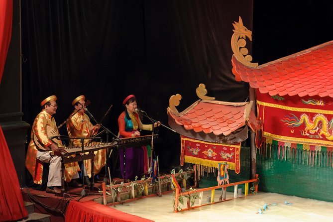 Ha Noi Night Tour And Water Puppet Show - How the Guide Helps You Follow the Story