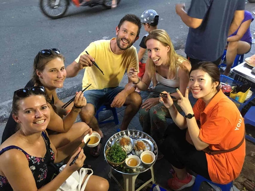 Ha Noi : Small Group Hanoi Street Food Tour - Included drinks and small-group pacing: part of the value equation