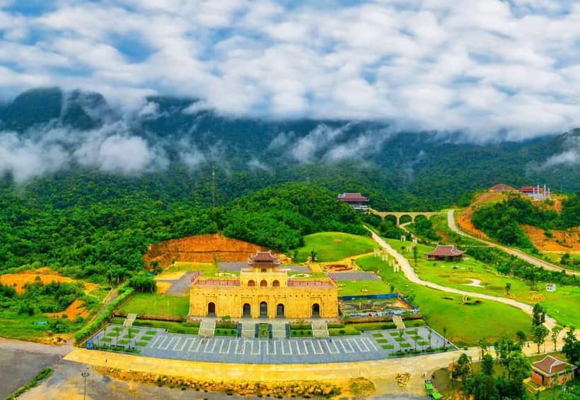 Ha Noi: Yen Tu Mountain - UNESCO Cultural Heritage Day Tour - Hoa Yen Pagoda at about 500 meters: what you’ll learn up there