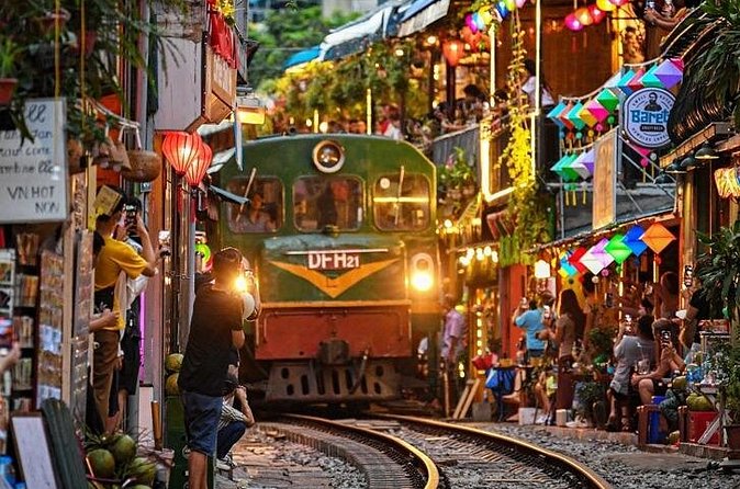 Half City Tour in Ha Noi - How the Private Format Changes the Experience
