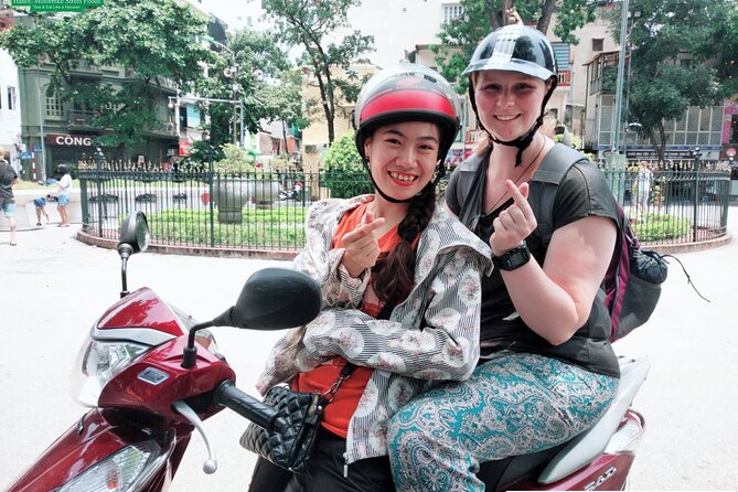 Half-Day Guided Hanoi Motorcycle Tour with Hotel Pickup - What kind of guide experience you’ll get (from the names people praise)