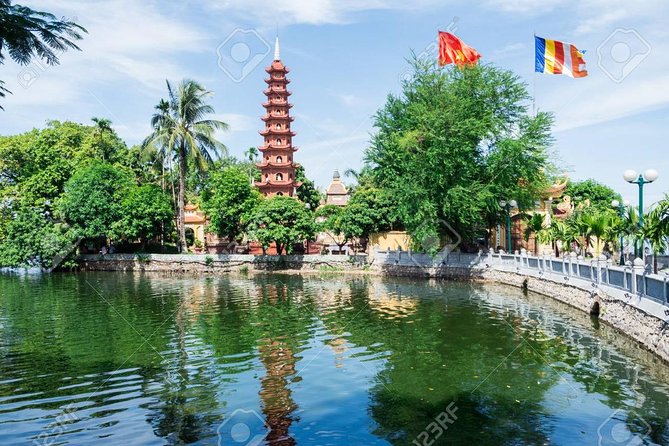 Half-Day Hanoi Private City Tour - Tran Quoc Pagoda and West Lake: the calmer side of Hanoi